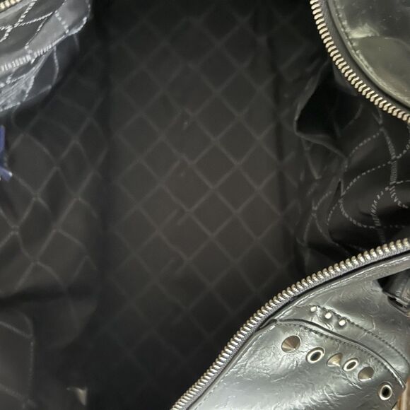 Steve Madden Black Leather Studded Embellished Duffle Bag Travel Excellent - Picture 9 of 11